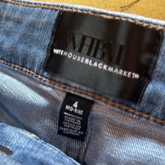 Mid-rise 5” distressed denim shorts. - Picture 6 of 7